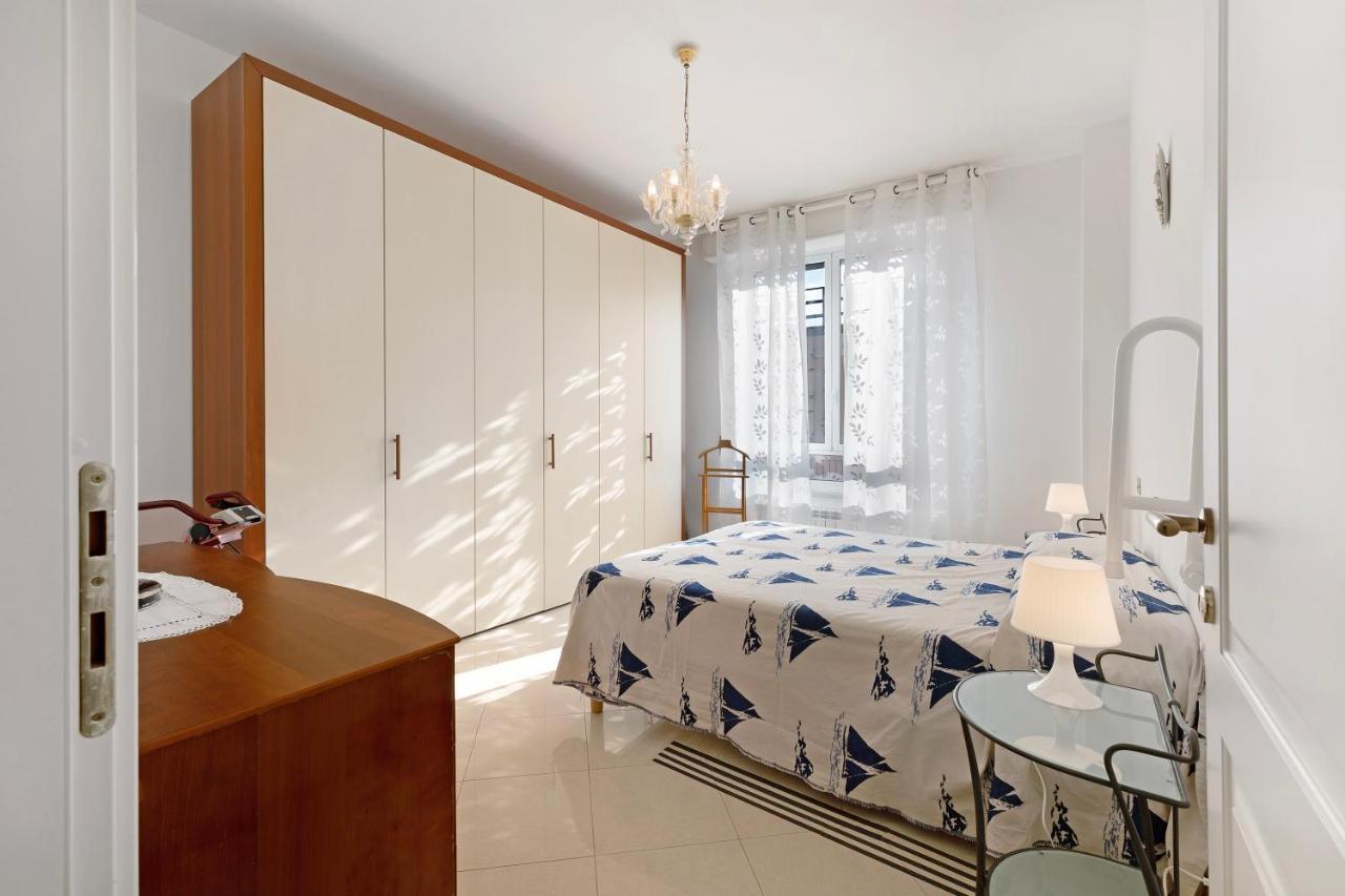 Apartamento Attico Cielo E Mare Spotorno Exterior foto